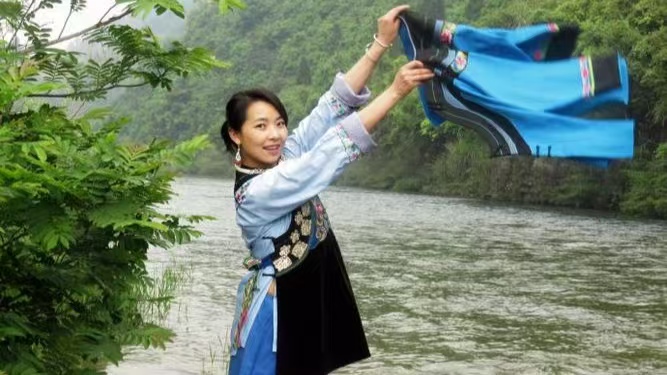 人文中国（中国）县市揽胜之麻阳｜满笺：麻阳河畔的洗衣谣(散文)