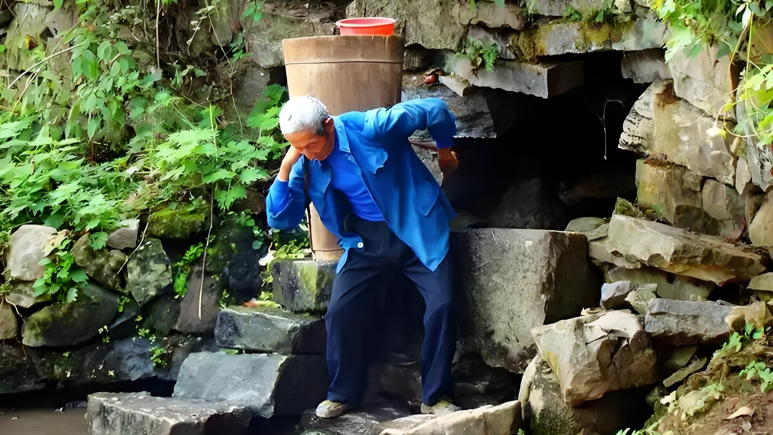 2b2cf2b76ff543c2a1f407440f18453