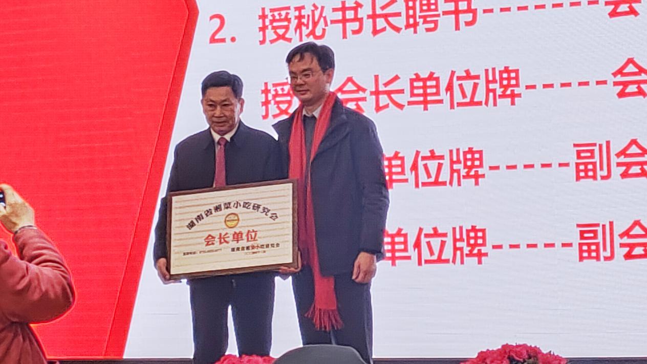 34c37ddb72206426e35a785bee2d119